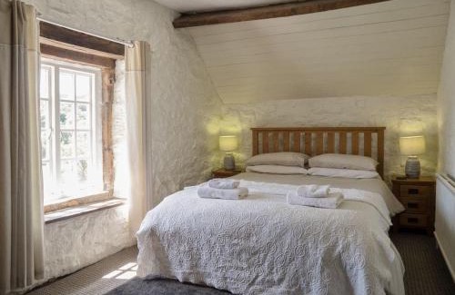 Crich House | Shire Cottage