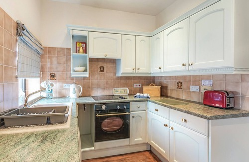 Horncastle Cottage | Shire Horse Barn - UK36672