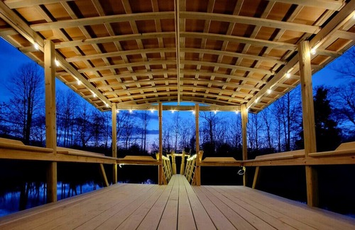 Stanardsville Apartment | Shire Suite at White Lotus Eco Spa Retreat