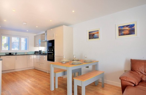 Lyme Regis House | SHIRE VIEW, family friendly, country holiday cottage in Lyme Regis