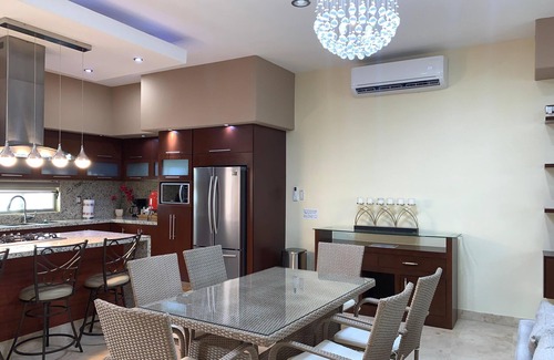 Mazatlan House | Shirley beach house