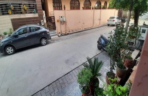 Agra Apartment | Shivalayaa - Queen Double Room No. 1