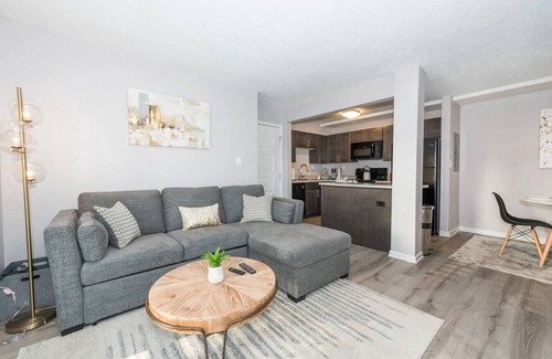 Beavercreek Apartment | Shopping Paradise | Free coffee + Parking