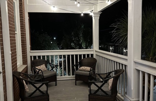 Historic Downtown Apalachicola Apartment | Shopping, Restaurants, waterfront, Brewery just out your doorstep!