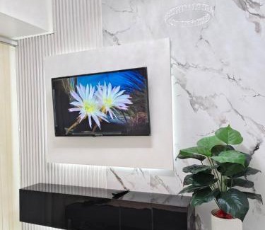 Barangay 76 Apartment | Shore 3 Staycation Near Moa