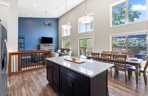 Branson House | Shore Beats Workin'
