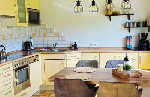 Bedekaspel House | Shore happiness on the Great Sea with boat, canoes and kayak. Dog friendly!