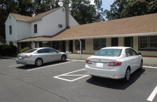 Allenwood Hotel | Shore Hills Motel