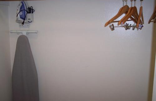 Allenwood Hotel | Shore Hills Motel