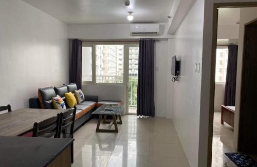 Barangay 76 Apartment | Shore Residence 2br 5f walking distance MOA near airport