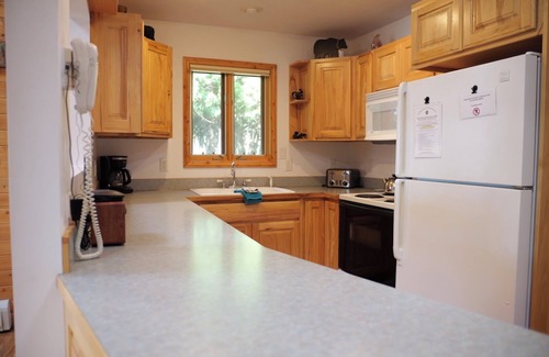 Drummond House | Shore Thing with Bunkhouse on Drummond Island