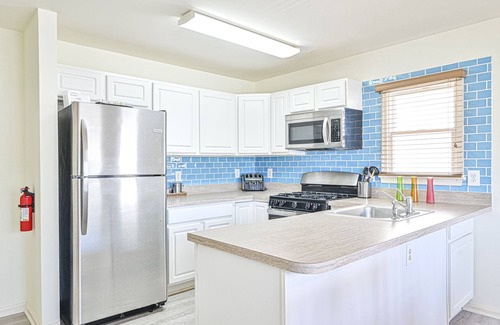 Atlantic City House | Shore Townhouse steps from the surf and sand=A+ best/safe neighborhood!