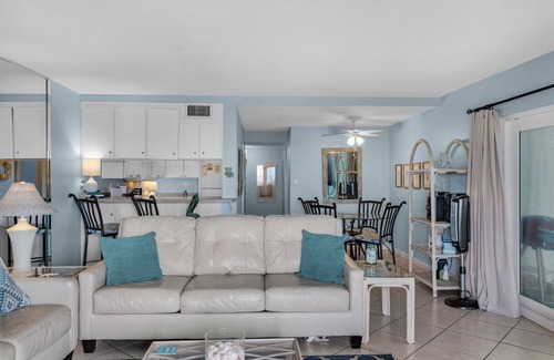 Biltmore Beach Condo | “Shoreline Retreat”~Mariner East ~Ground Floor~ 1 Bedroom 2 Bath~Sleeps 6