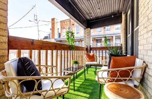 Short North House | Short North/Downtown | Steps to High St | Walk to Convention Ctr | Free Parking