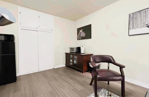 Central Oklahoma City Apartment | Short Travel Stay near Zoo Amtheater