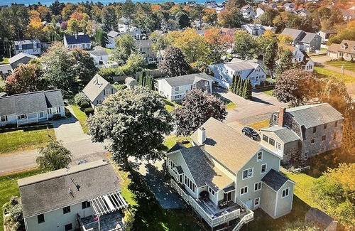 York Beach House | Short walk to beach! Classic New England Home Sleeps 15.