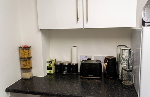 Liverpool House | Short walk to FC Liverpool. Warm and cozy house ideal for city break or business