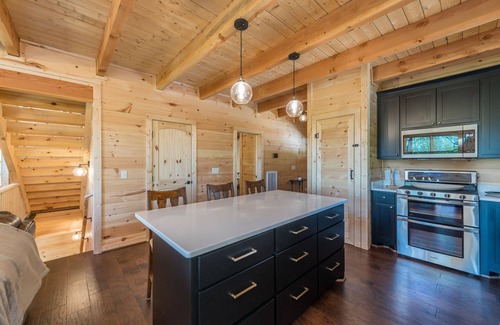 Morganton Cabin | Shortoff Mountain Retreat | Secluded Cabin with Access to Outdoor Activities