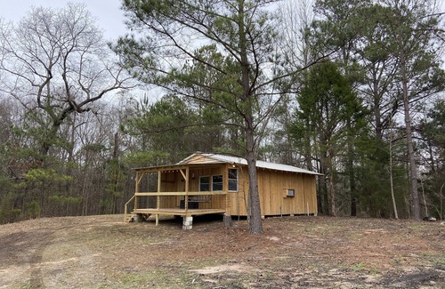Holy Trinity Cabin | Shotgun Cabin at the Pond