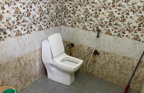 Vrindavan Apartment | Shree Radhe Dham Homestay