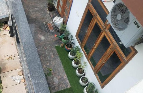 Vrindavan Apartment | Shree Radhe Dham Homestay