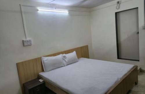Pardi Apartment | Shree Shyam Homestay