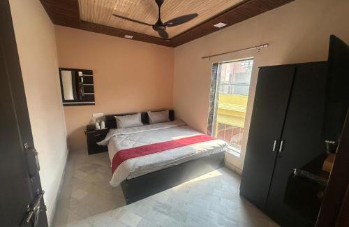 Haridwar Hotel | Shreenivas