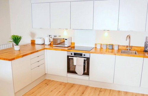 Shrewsbury Apartment | Shrewsbury Apartments by Bevolve - Free Parking