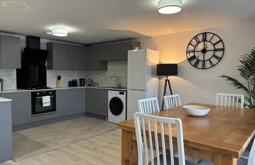 Shrewsbury House | Shrewsbury House, 3 En-Suites