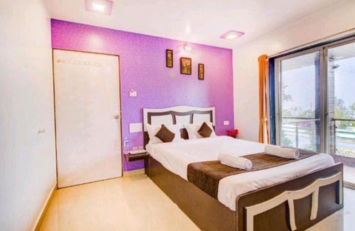 Gureghar Apartment | Shreyash Valley View Villa with Pool