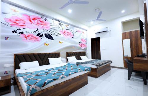 Mathura House | Shri Girraj Residency
