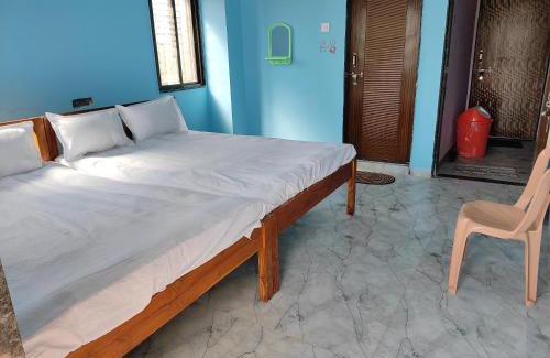 Akalkot Hotel | Shri KrupaSindhu Residency Bhakt Niwas