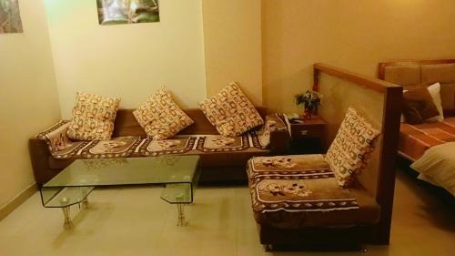 Vrindavan House | Shri Radharani Homestay