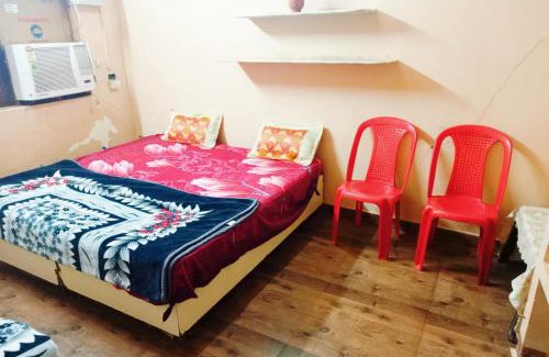 Vrindavan House | Shri Radhey Homestay