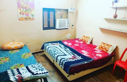Vrindavan House | Shri Radhey Homestay