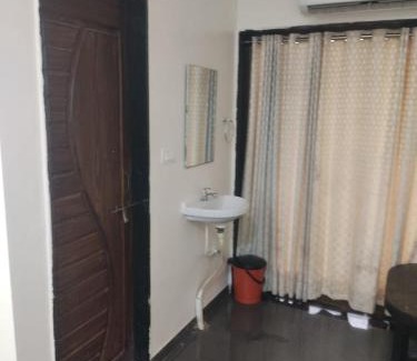 Nevasa Hotel | Shri Renukamata Restaurant and Resort