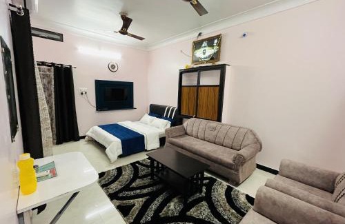 Ujjain House | Shrilok Kutir - 2BHK Homestay