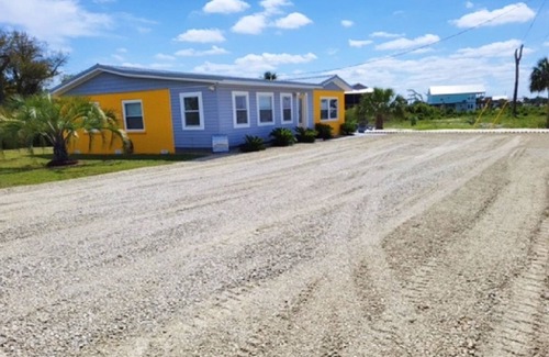 Mexico Beach House | Shuckers & Beaches! In Beautiful Mexico Beach, FL