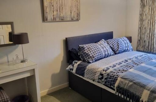 Melrose House | Shunters Cottage