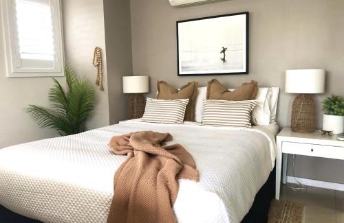 Kiama Apartment | Shutters by the Sea-Sea views-Waterfront-Private- on the Coastal Walk