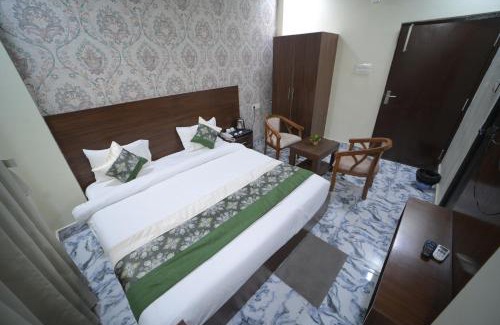 Allahabad Hotel | Shyam Shakti Villa