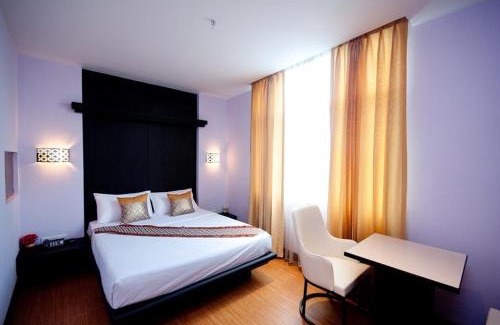 Lat Yao Hotel | Siam Paradise Entertainment Complex