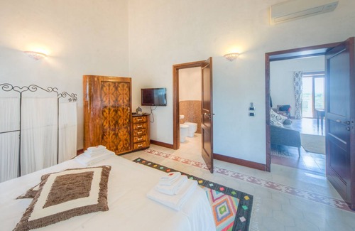 Centuripe Villa | Sicilian style, private pool, private orchard!