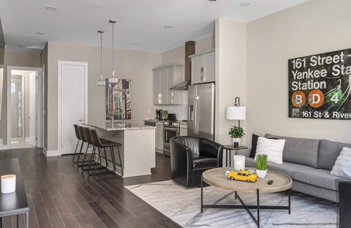 Nashville House | Side-by-Side Homes Brand New Sleep 24