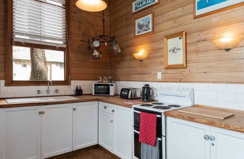 Katoomba House | Sidneys Retreat Summa