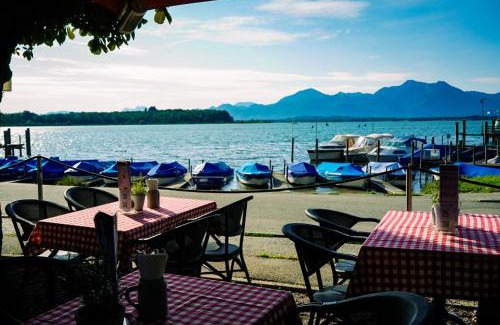 Prien am Chiemsee Hotel | Sieben Zimmer am See
