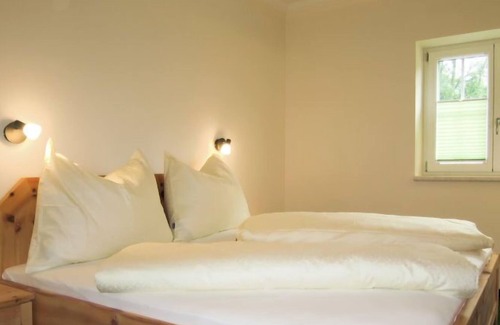 Weissenbach House | Siedlerhof by Interhome