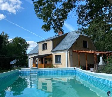 Monki House | Siedlisko w Słońcu Podlasia