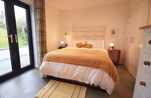 Holsworthy House | Sienna Cottage - Glebe Farm