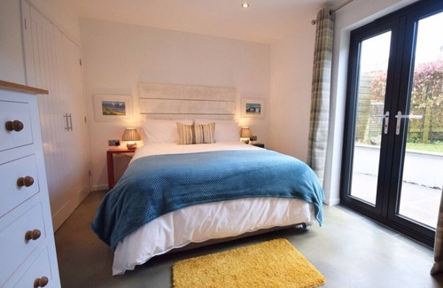 Holsworthy House | Sienna Cottage - Glebe Farm